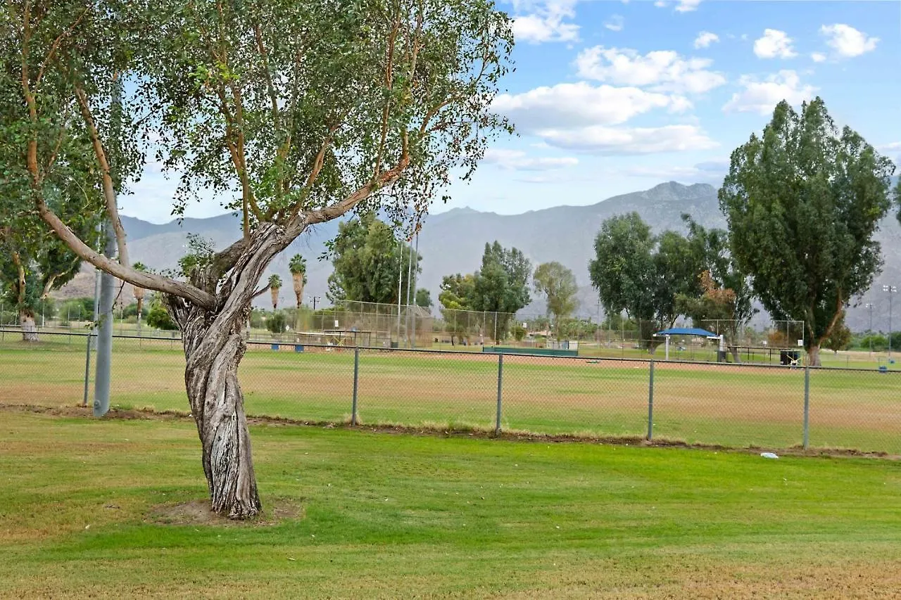 Holiday home The Yellow Retreat Palm Springs