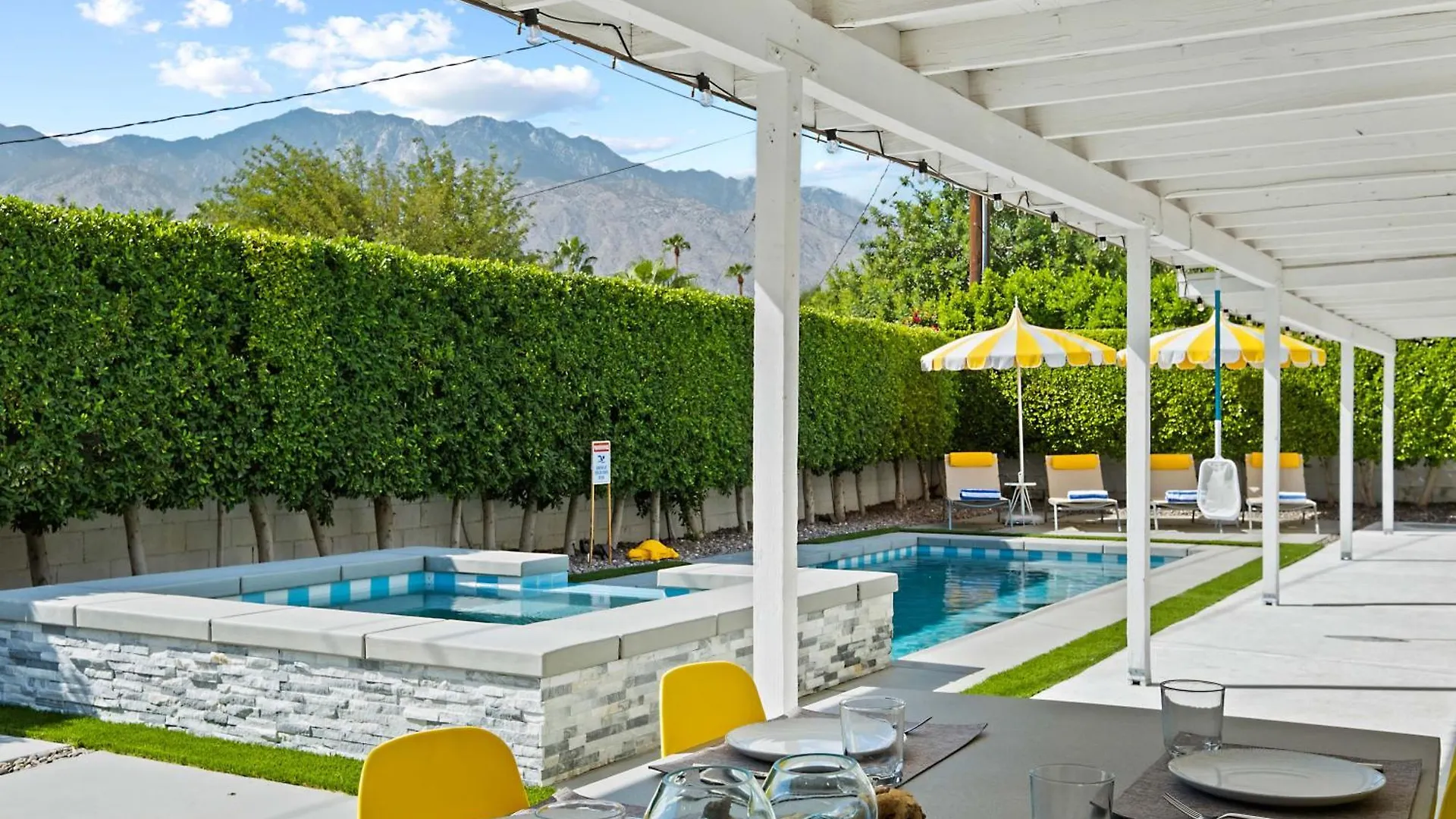 Holiday home The Yellow Retreat Palm Springs United States